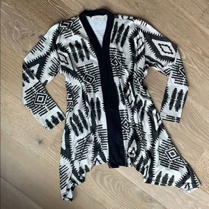 Aztec Print Open Front Sweater, size medium